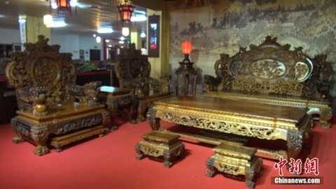 bàn ghế gỗ sưa 700 tỷ đắt nhất Việt Nam
